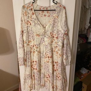 White floral American Eagle Dress SZ XL- never been worn